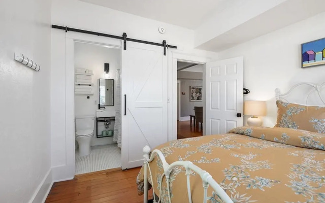 Saugatuck Harbor House