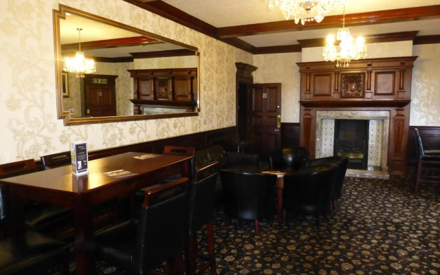 Maes Manor Hotel