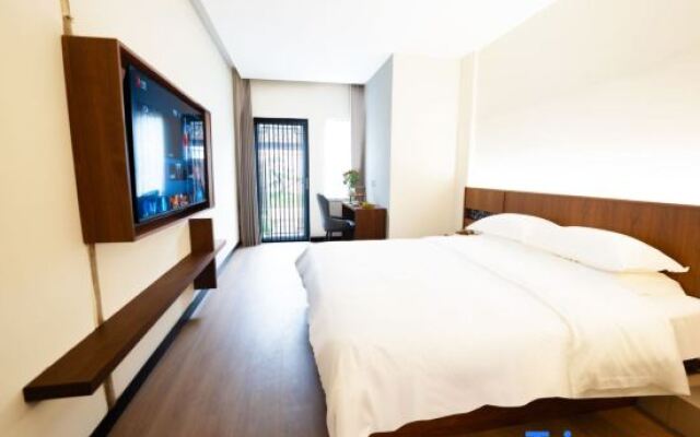 Sansheli Garden Hostel