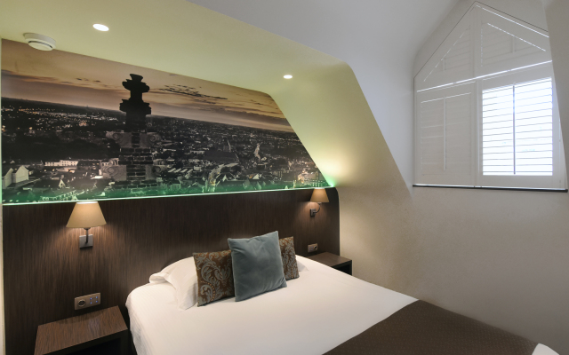 Golden Tree Hotel