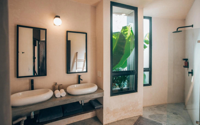 Round Villa Private Pool & Jungle rooftop 2A