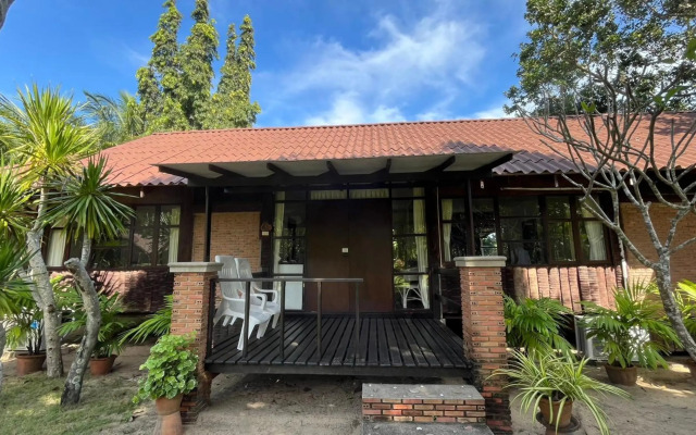 Suan Bankrut Beach Resort