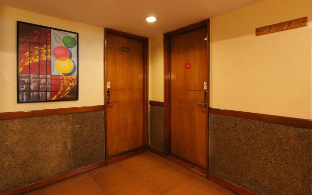 RedDoorz @ Timog Avenue Quezon City