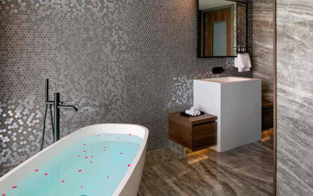Mercure Larnaca Beach Resort