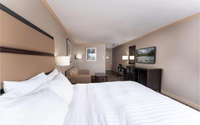 Prestige Radium Hot Springs Resort, WorldHotels Crafted