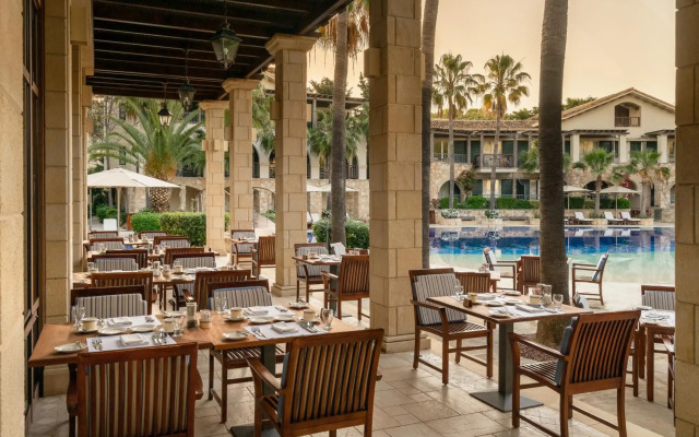 Columbia Beach Resort