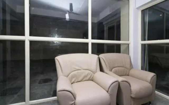 OYO Flagship 14542 Sector 46