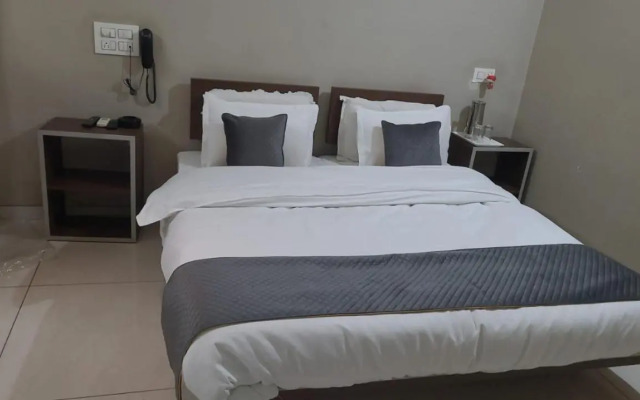 Hotel Indrani