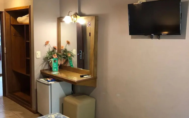 Orquideas Hotel & Cabañas