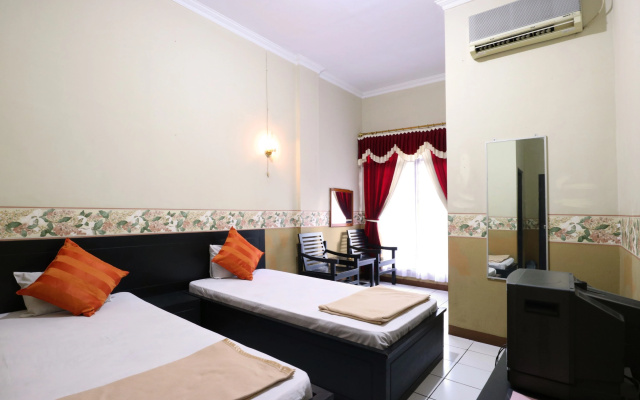Hotel Wisata – Guest Rooms – Magelang