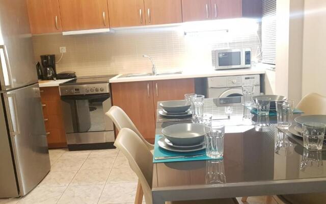 Palette Apartment Champagne - Athens Center, 6 BD, 3 BATH