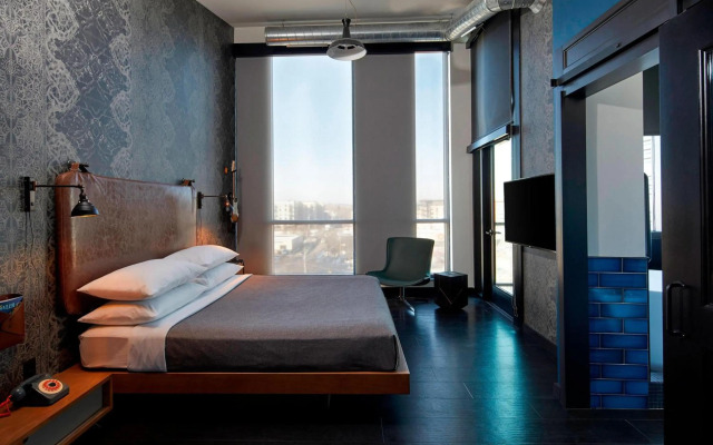 MOXY Minneapolis Uptown