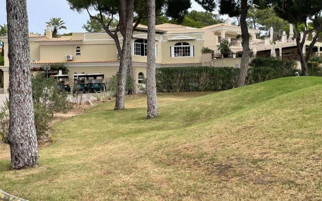 Quinta do Lago 2-bed Apartment - Golf, Pool & Ac