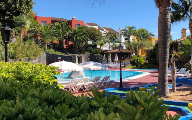 Apartamentos Oasis San Antonio