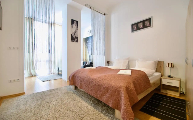 Premium Apartment by Hi5 - Vitkovics Suite