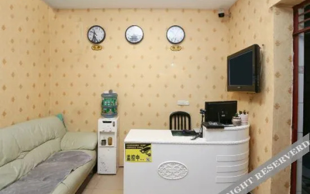 OYO Kunming New Village Hostel