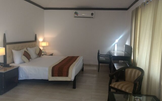 Manu Maharani Resort Corbett