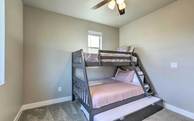 Modern Flagstaff Home, 4 Mi to Downtown!