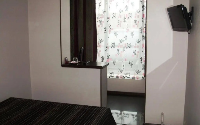 Black Belt Hotel (Hostel)