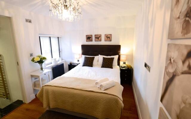 New Luxury 3bed/2bath Apartment - Covent Garden!!