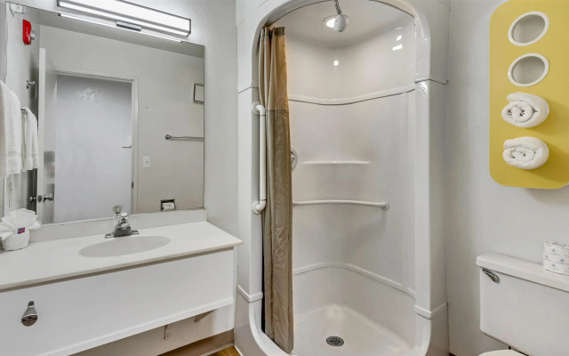 Motel 6 Ogden, UT- Downtown