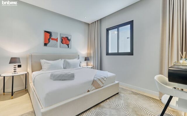 bnbmehomes -2BR with Cinema Room- R42B4