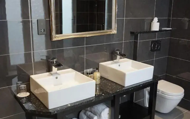 Halvard Hotel
