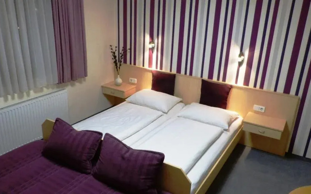 Rooms 73