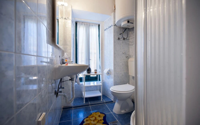 Carera Seaview Apartments