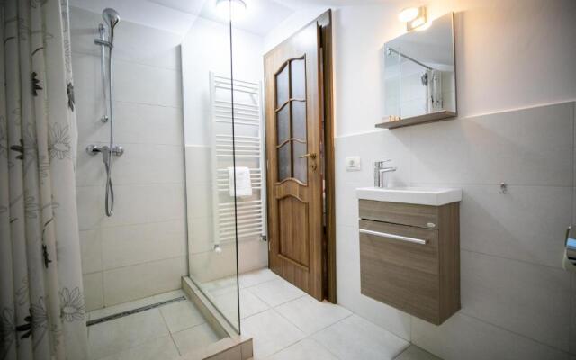 Отель Crema Residence