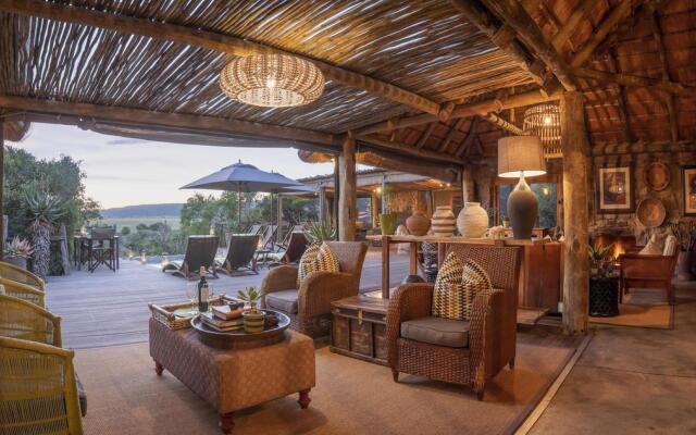 HillsNek Safari Camp - Amakhala Game Reserve