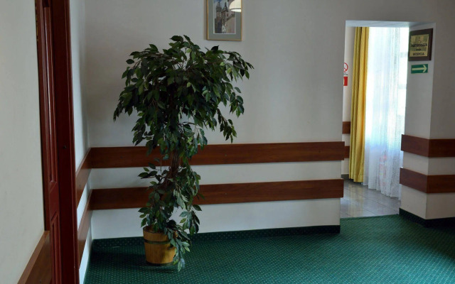 Nobilton Hotel