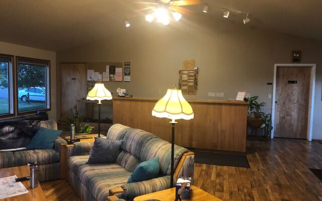 Fan Mountain Inn