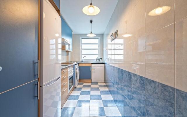 Cálido apartamento con piscina en Barcelona
