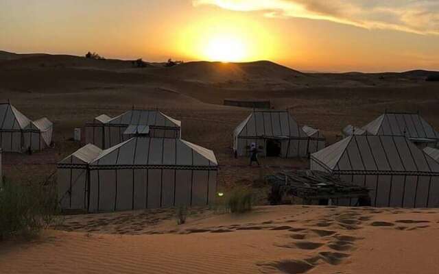 Bivouac Les Touareg Chez Bachir