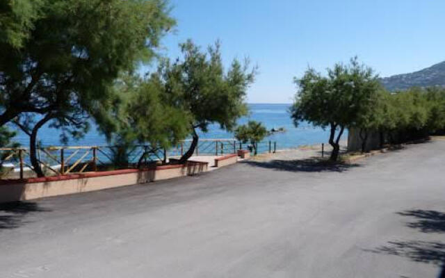 Camping Villaggio Calanovella