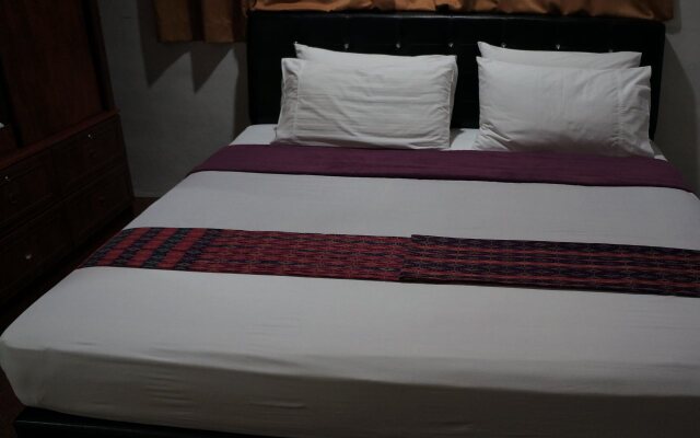OYO 90037 The 7 Lodge Tambunan