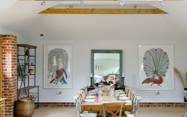 Impressive Country Estate Sleeps 17