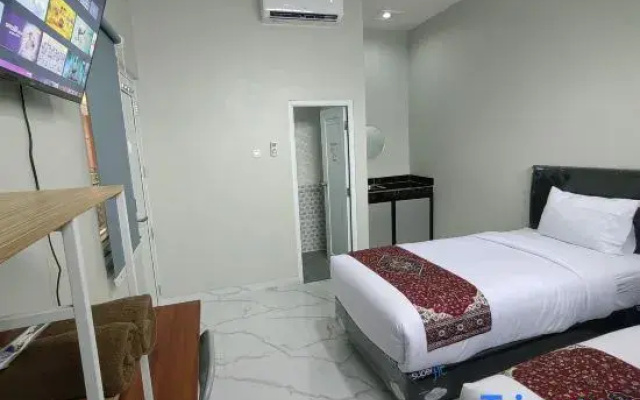 Joy Hotel