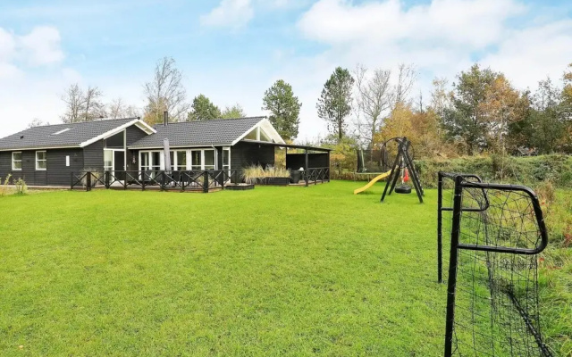 5 Star Holiday Home in Jerup