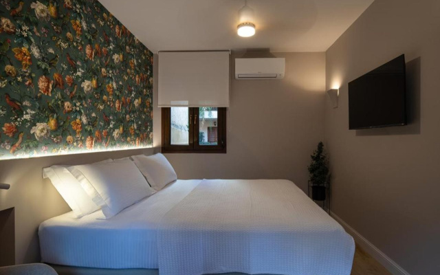 Hyati Thessaloniki, Adults Only