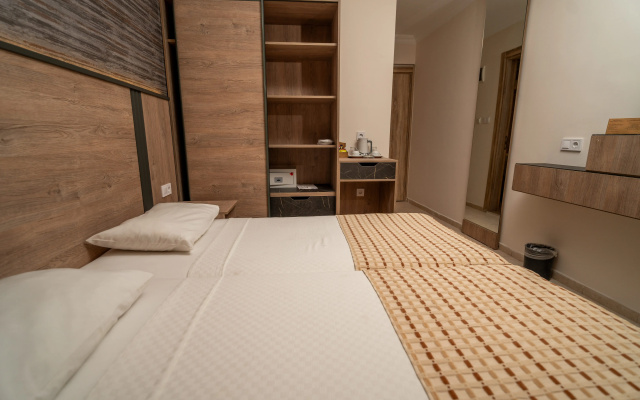 Siesta & Juniper Hotel