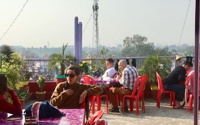 Kundan Bazar Guest House