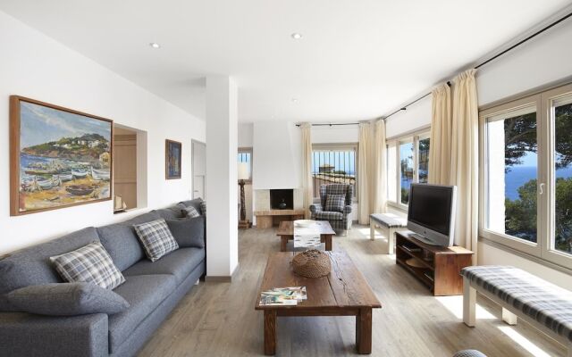 Al-3 Llafranc 14 PAX