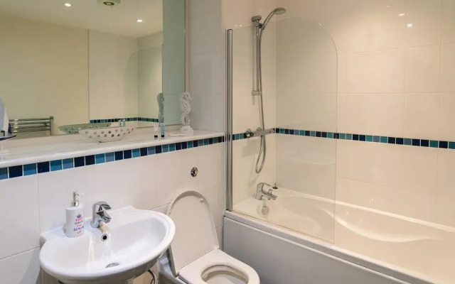 Ocean Breeze Apartment