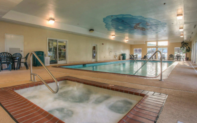 Comfort Suites At Rivergate Mall