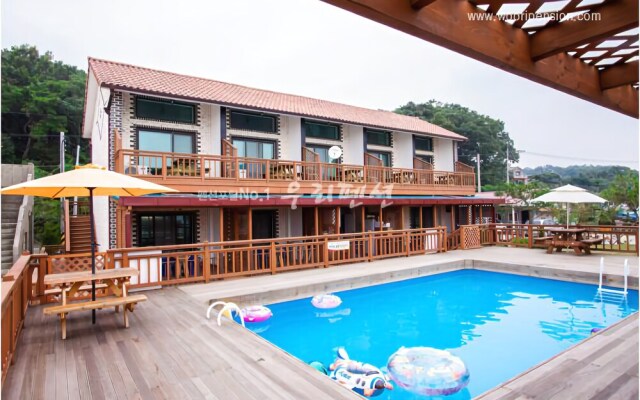 Ganghwadole Grandbleu Pension
