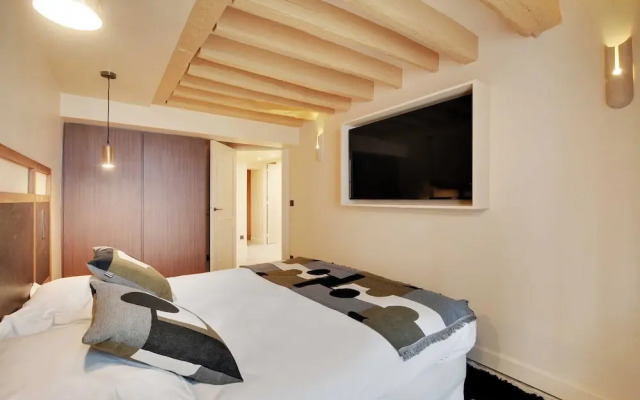 Sublime 3 BDR Renovated by Architect - Bon Marche