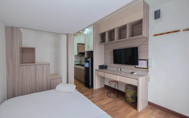 Comfortable and Cozy Stay Studio at Dave Apartment