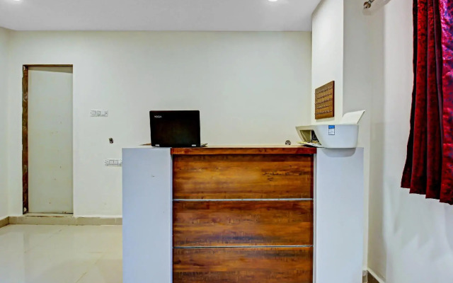 AB7 Residency by OYO Rooms